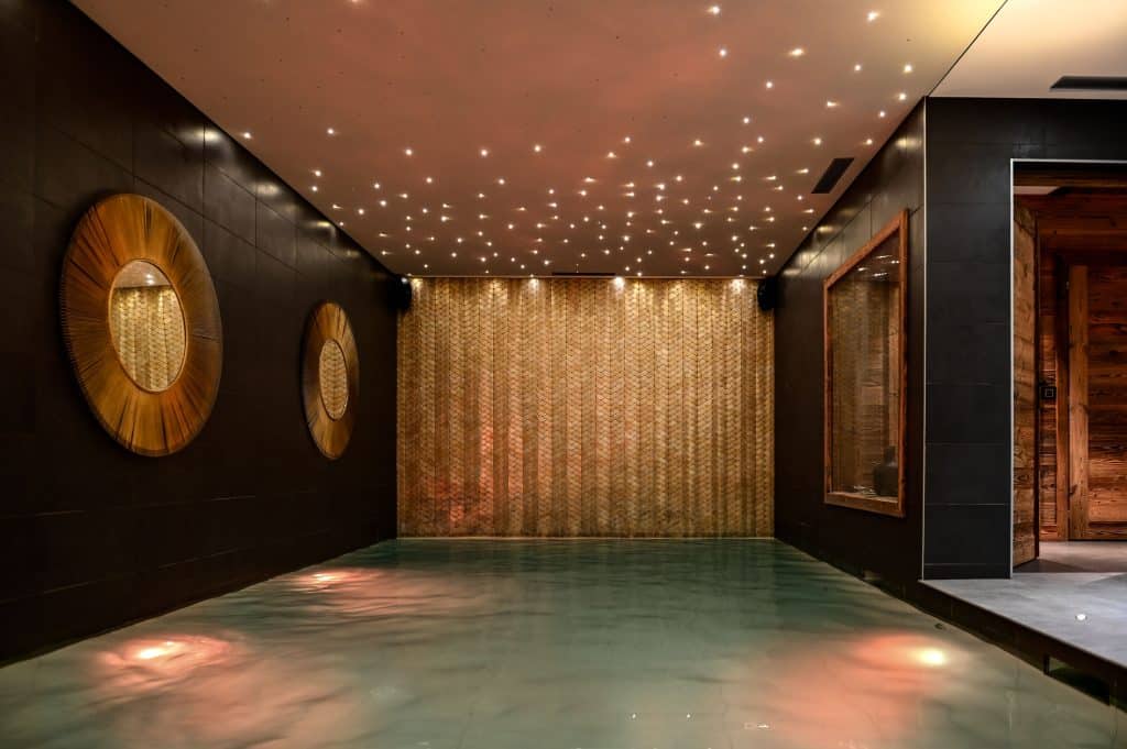 Chalet CENTENARY - Courchevel Moriond - Location Premium - Conciergerie - White Management