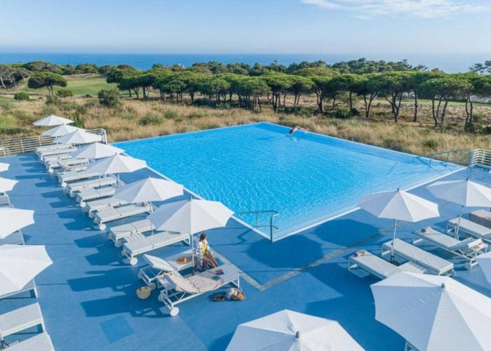 Swimming-pool